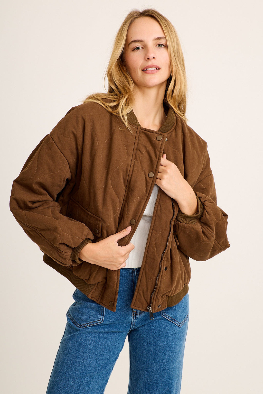 Women's Quilted Jacket with High Neck and Relaxed Fit