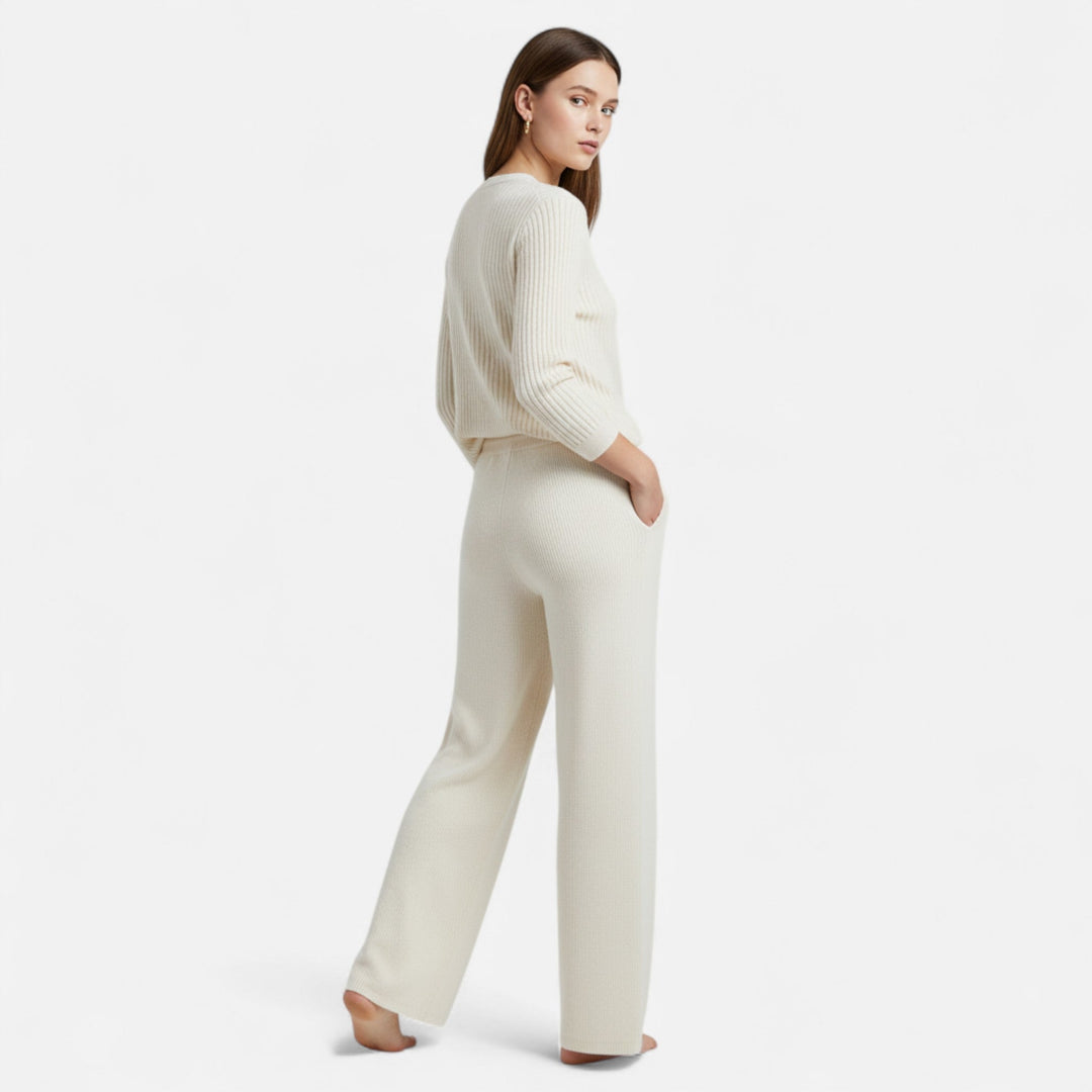Women's Wide Leg Trousers with High Waist and Side Pockets