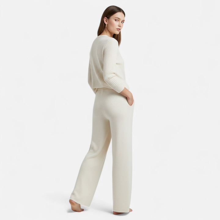 Women's Wide Leg Trousers with High Waist and Side Pockets