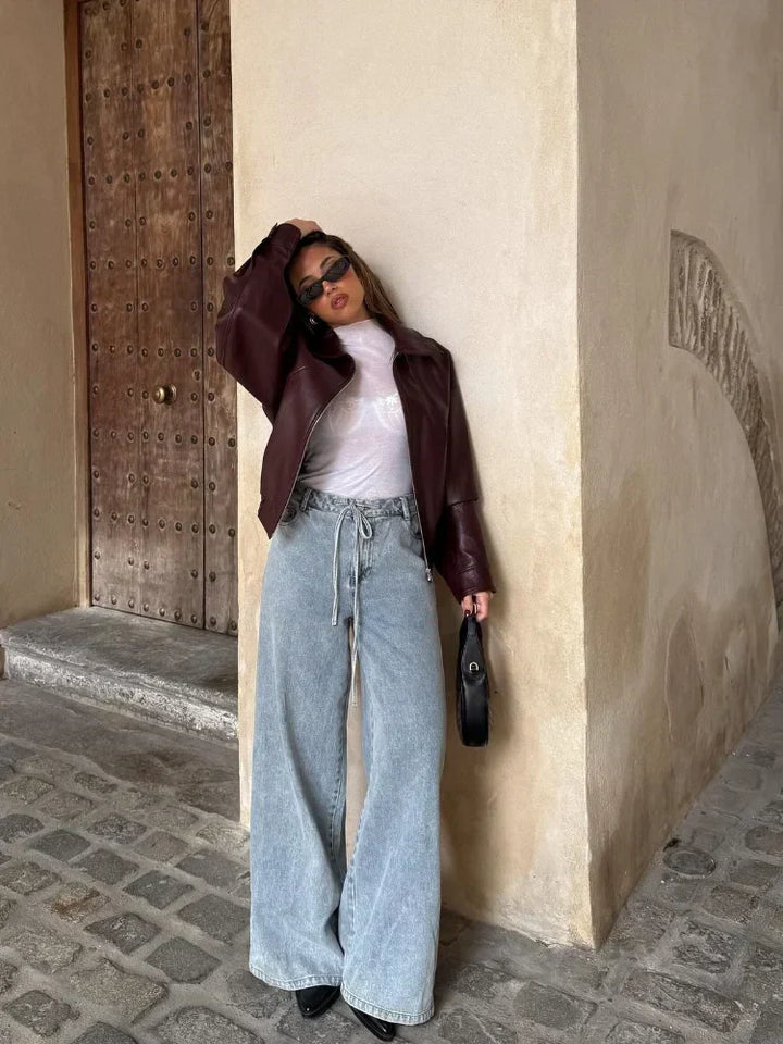 Women's Cropped Jacket with Round Neck and Relaxed Fit