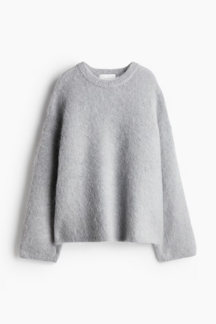 Women's Knitted Jumper with Round Neck and Relaxed Fit