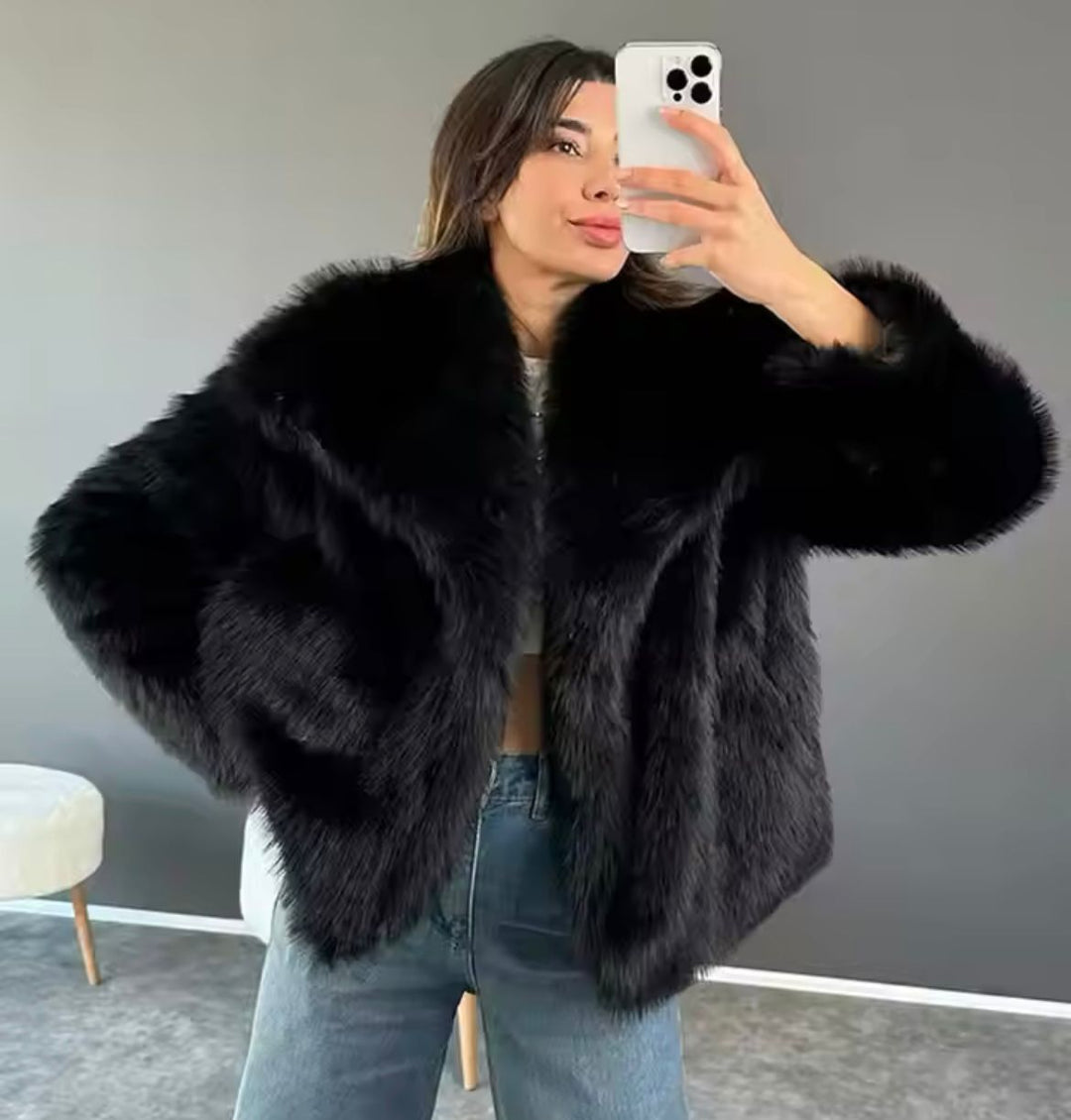 Women's Faux Fur Jacket with Oversized Collar and Relaxed Fit
