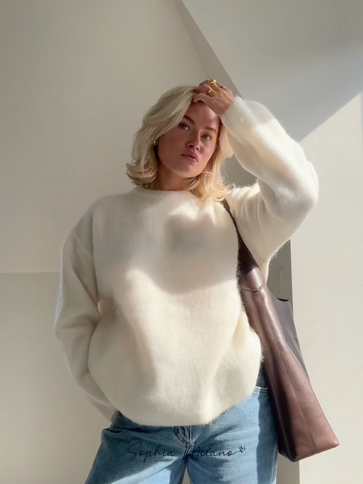 Women's Knitted Jumper with Round Neck and Relaxed Fit