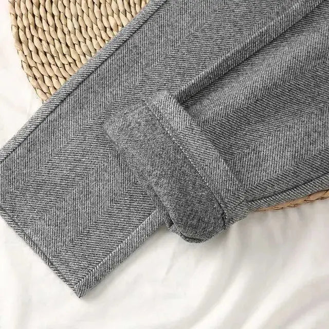 Women's Tailored Trousers with High Waist and Pleated Front