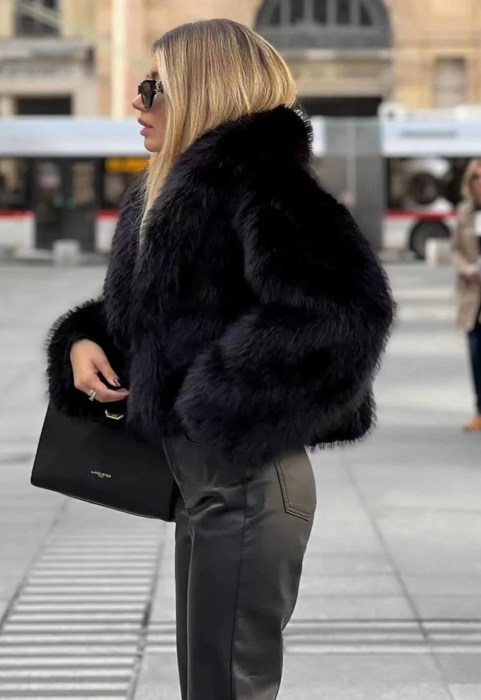 Women's Faux Fur Jacket with Oversized Collar and Relaxed Fit