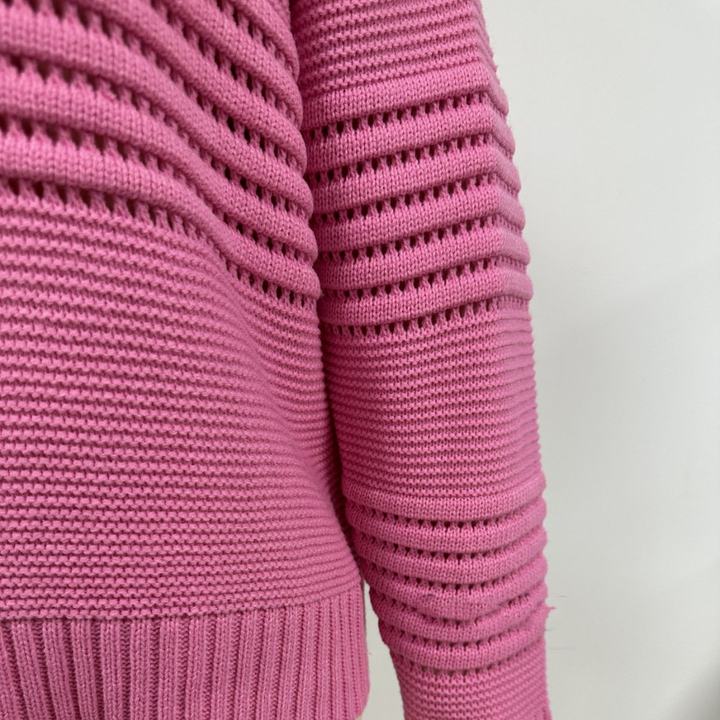 Women's Knitted Jumper with Ribbed Texture and Round Neck