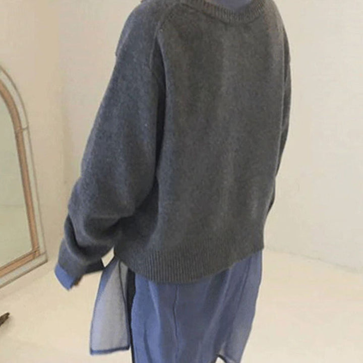 Women's Knitted Cardigan with Round Neck and Button Front