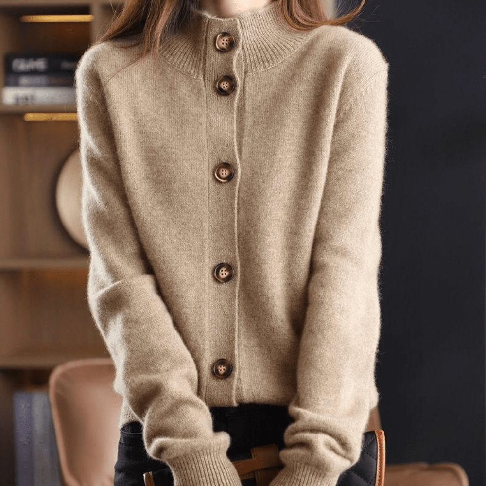 Women's Knitted Cardigan with Round Neck and Button Front