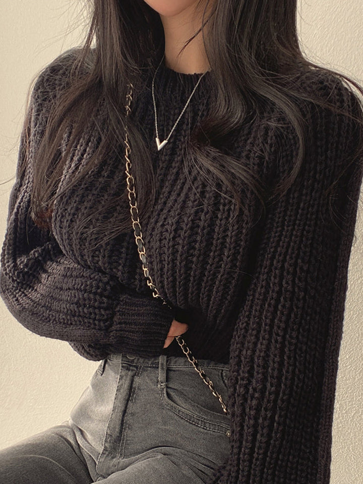 Women's Chunky Knitted Jumper with Round Neck and Relaxed Fit