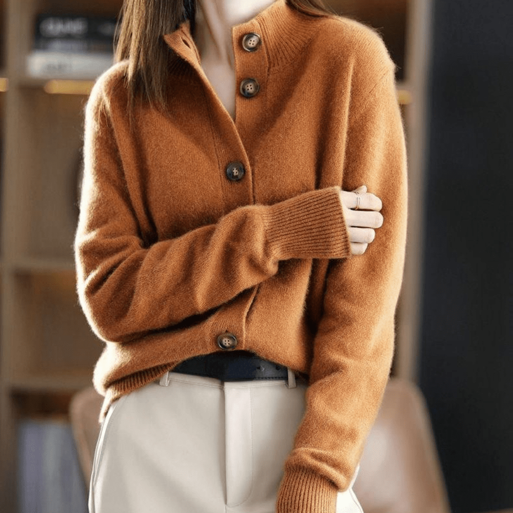 Women's Knitted Cardigan with Round Neck and Button Front