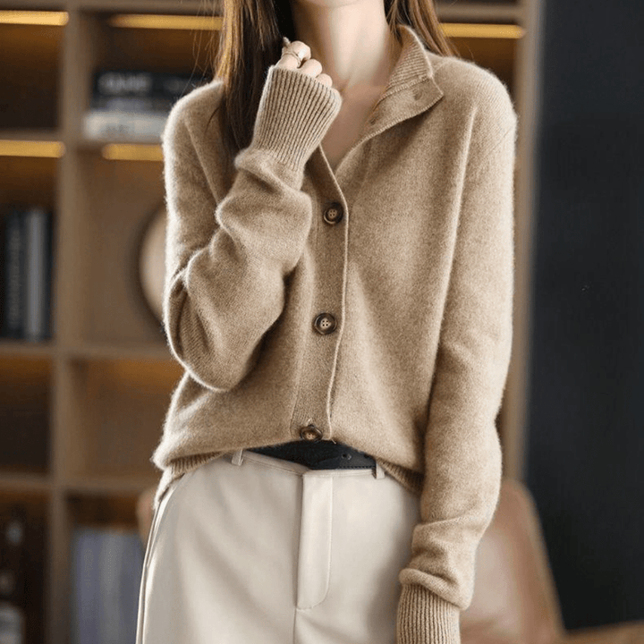 Women's Knitted Cardigan with Round Neck and Button Front