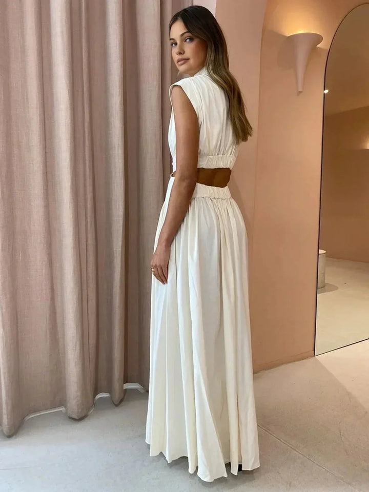 Women's Occasion Maxi Dress with High Neck and Pleated Skirt