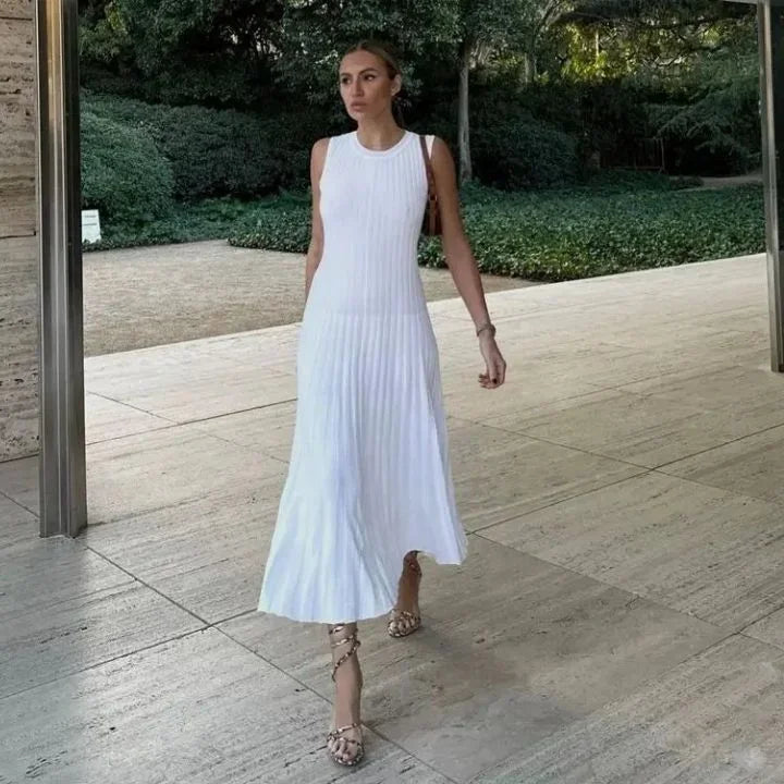 Women's Pleated Midi Dress with Sleeveless Design and Round Neck