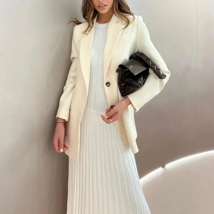 Women's Pleated Midi Dress with Sleeveless Design and Round Neck