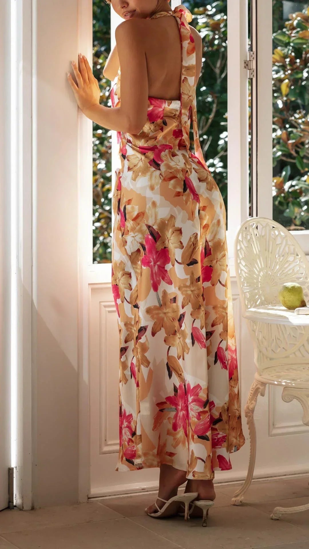 Women's Floral Maxi Dress with Halter Neck and Sleeveless Design