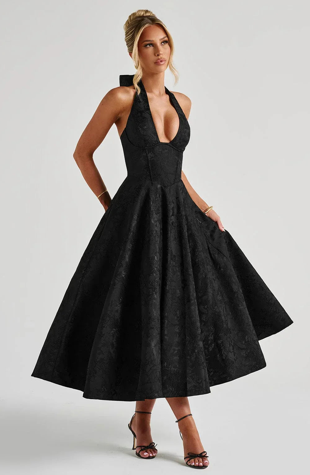 Women's Wedding Guest Midi Dress with Backless Design and Flared Skirt